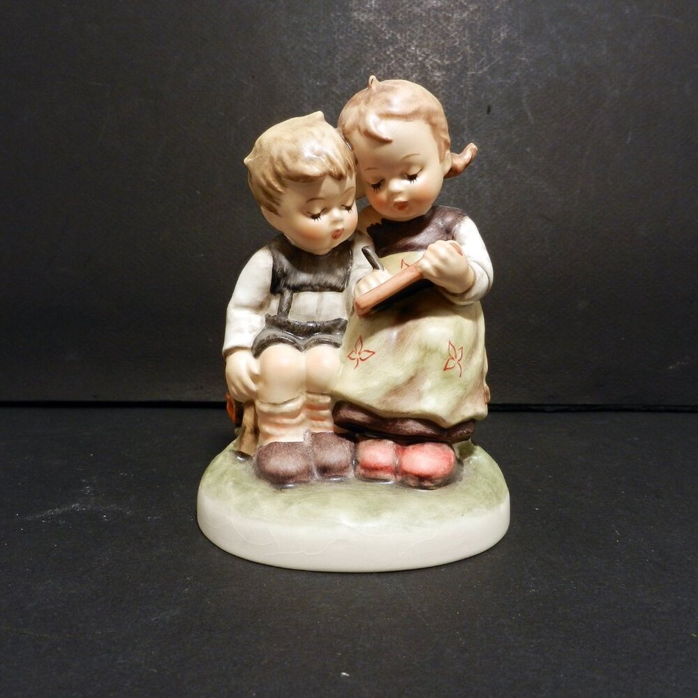 Hummel/Goebel 1956 "The Smart Sister "4 1/2" Figurine #346 TMK6 W.Germany 3585